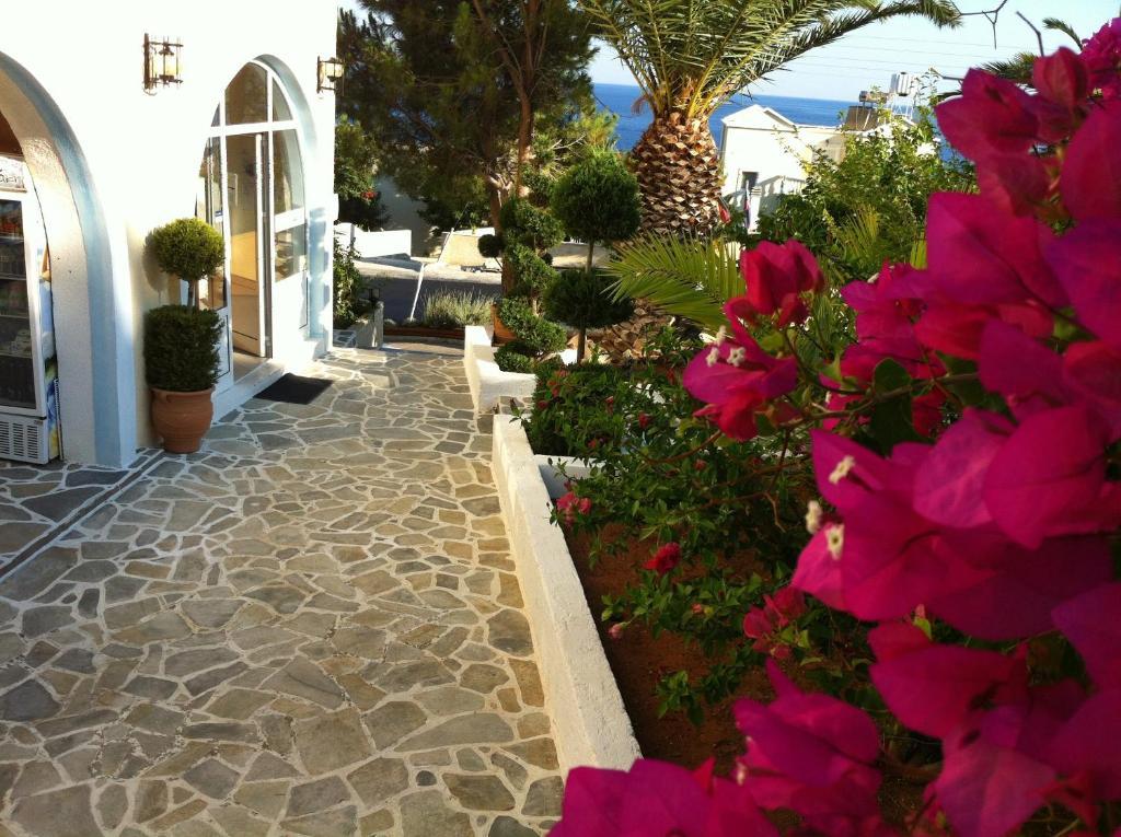 Achlia Hotel ภายนอก รูปภาพ